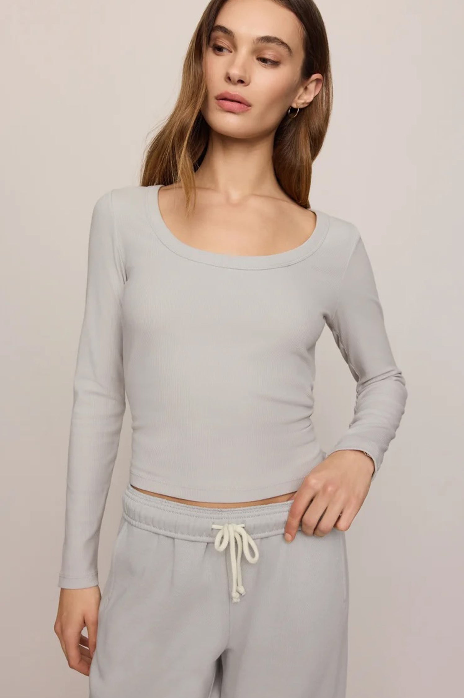 GREYSON SCOOP TEE