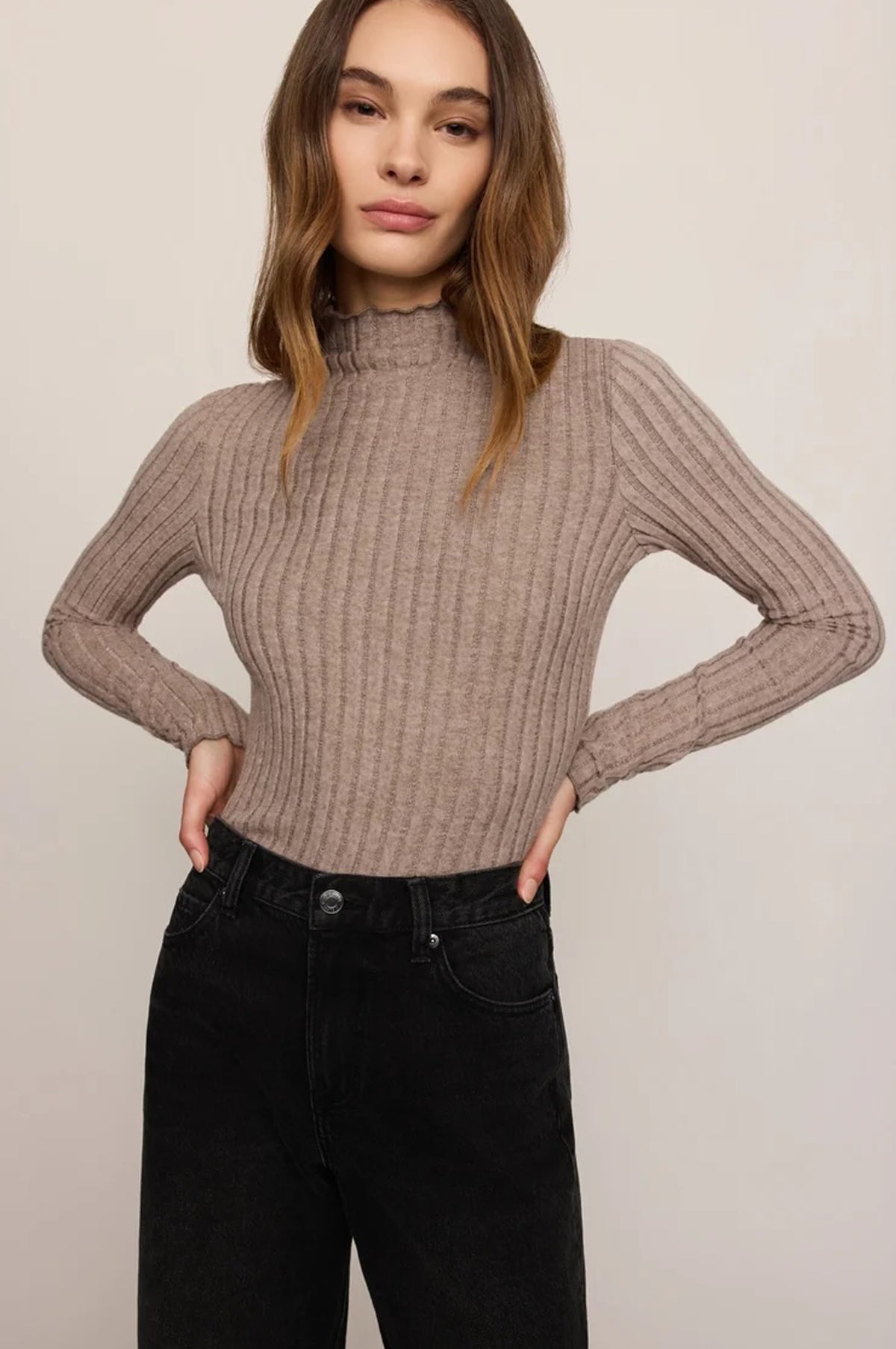 HATTIE LONG SLEEVE TOP