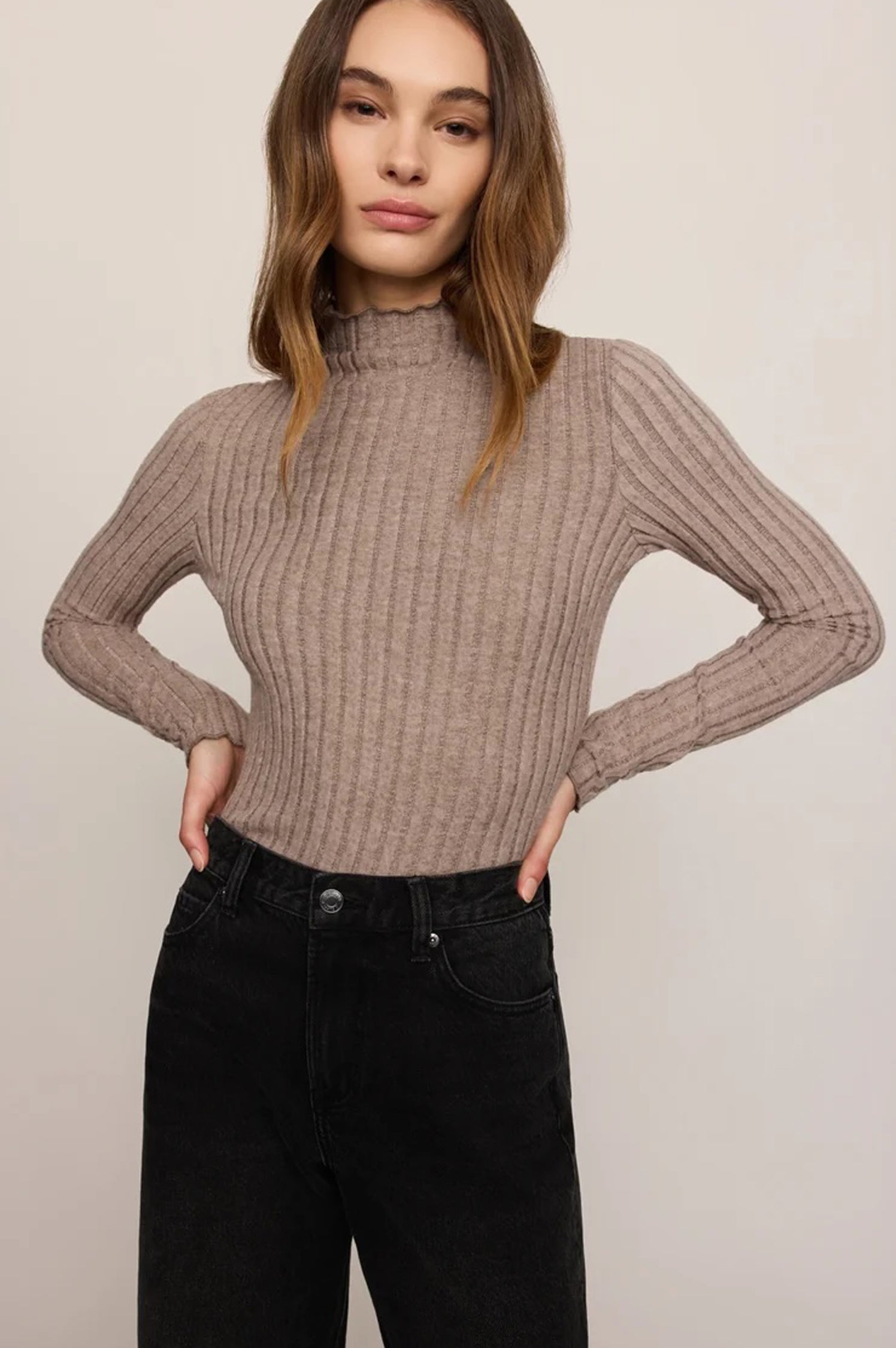 HATTIE LONG SLEEVE TOP