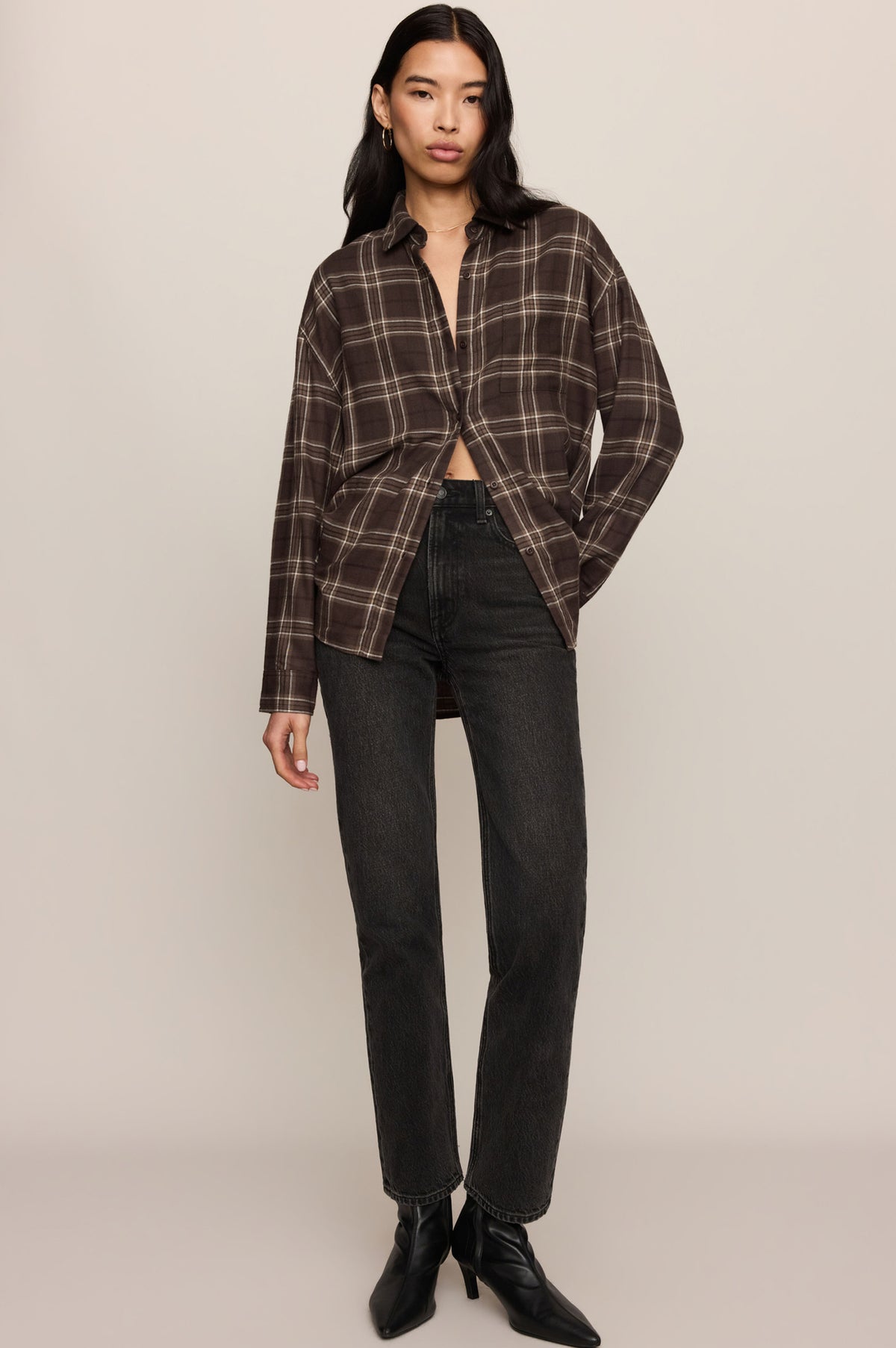 RIVER PLAID BUTTON UP